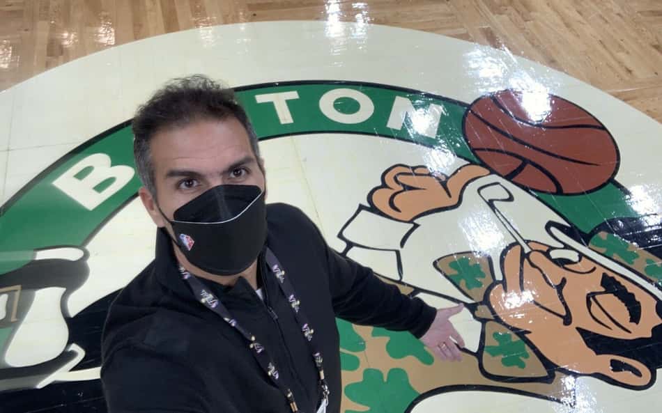 NBA: Narrador perde aniversário da filha para substituir Rômulo Mendonça na final da Conferência Leste