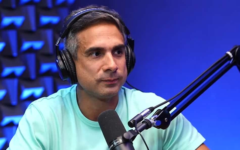 Villani revela bronca da Globo por usar 'Púskas que pariu' em narração de golaço na Copa do Brasil