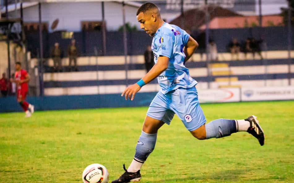 Ex-Inter, Thalis busca recomeço na Segunda Divisão do Gaúcho: 'Empenhado'