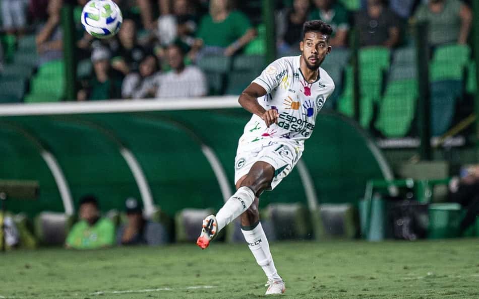 Willian Oliveira, do Goiás, comemora vitória sobre o líder na Série A e projeta final da Copa Verde