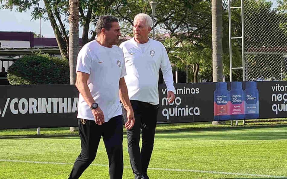 Luxemburgo-Antonio-Mello-Treino-Corinthians_Easy-Resize.com_-aspect-ratio-512-320