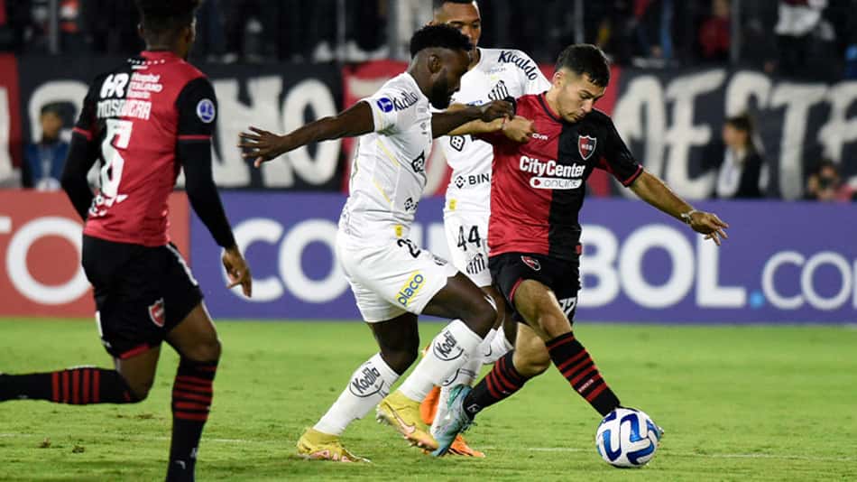 Newell’s-Old-Boys-x-Santos-2
