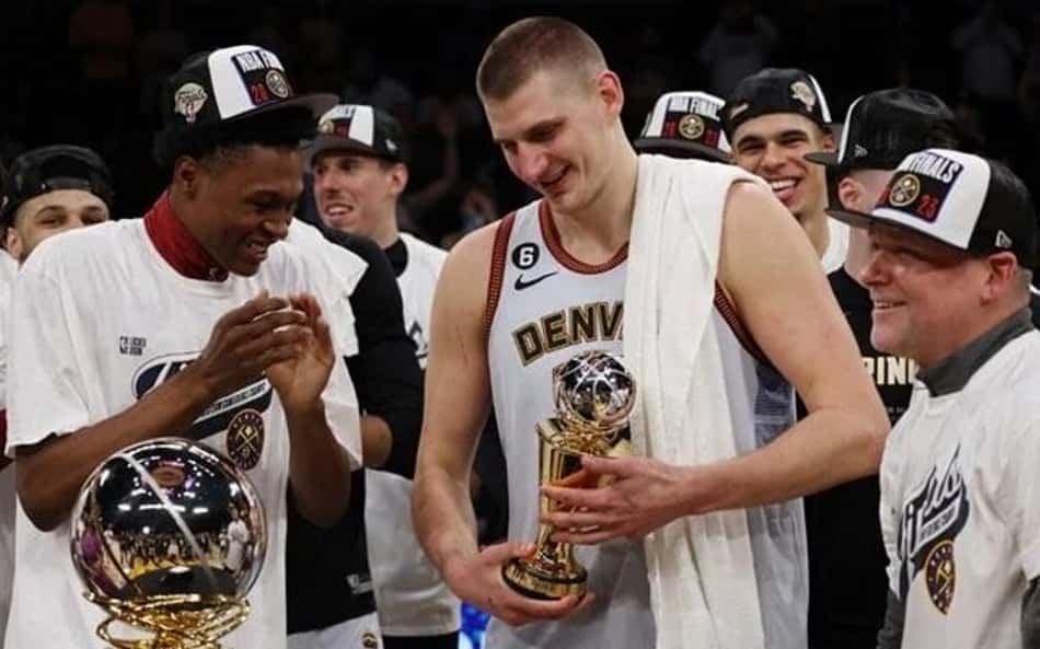 Nuggets "varre" Lakers e se garante nas finais da NBA pela primeira vez