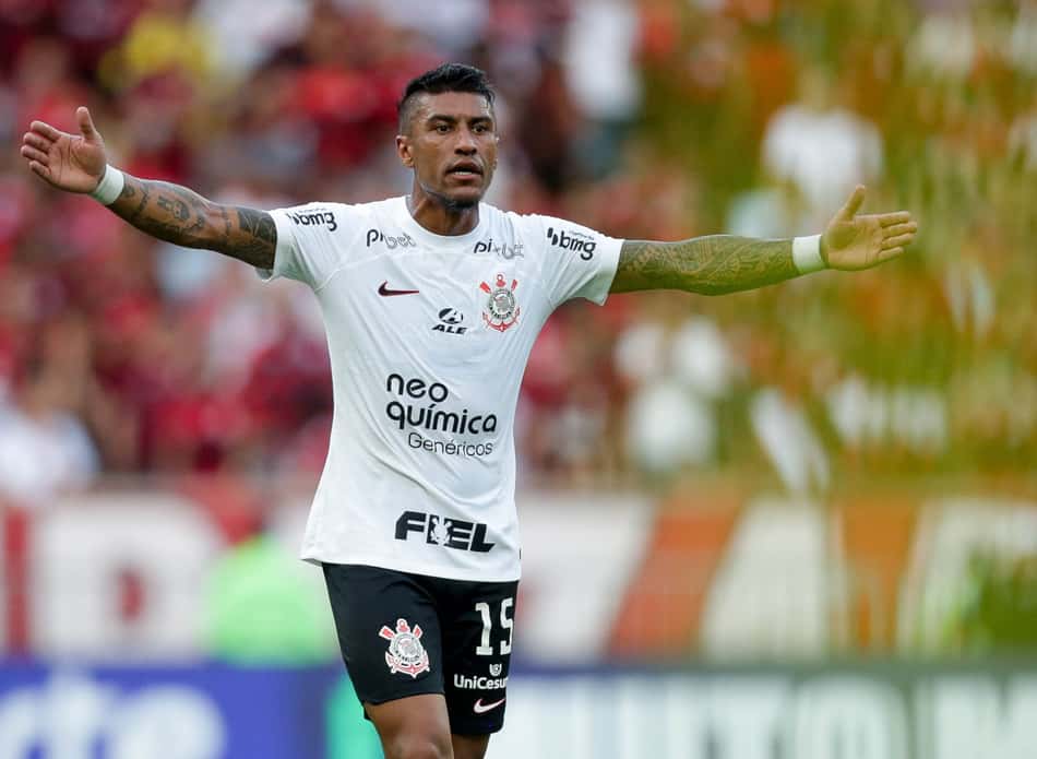Paulinho vê injustiça em derrota do Corinthians e se solidariza com Vini Jr após novo caso de racismo