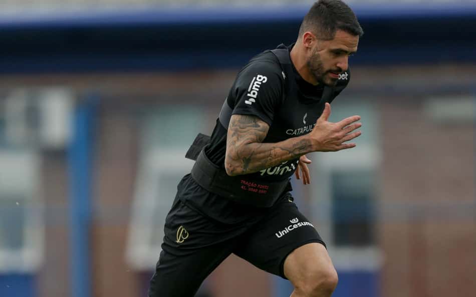 Sem os titulares, Corinthians treina no CT do Boca Juniors e mira nova rodada para sair do Z4 do Brasileirão