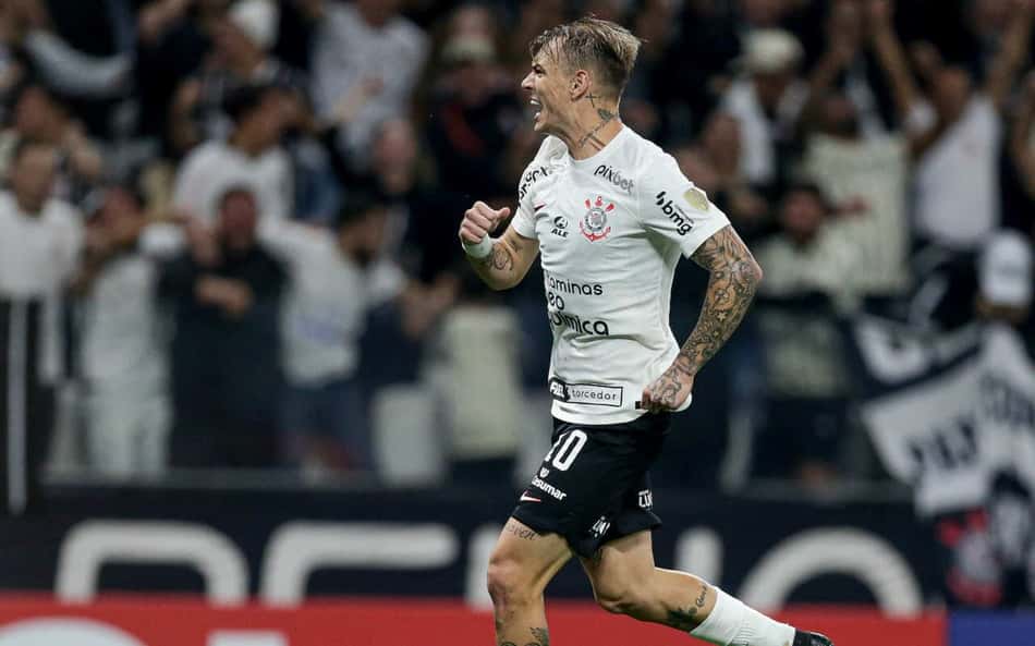 Róger Guedes assume protagonismo sem Renato Augusto, mas não espanta crise no Corinthians