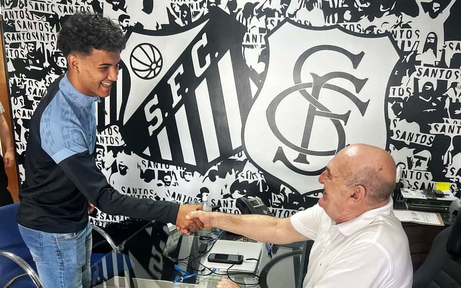 'Novo Rodrygo' e multa de R$ 530 milhões: promessa do Santos assina contrato profissional com o clube