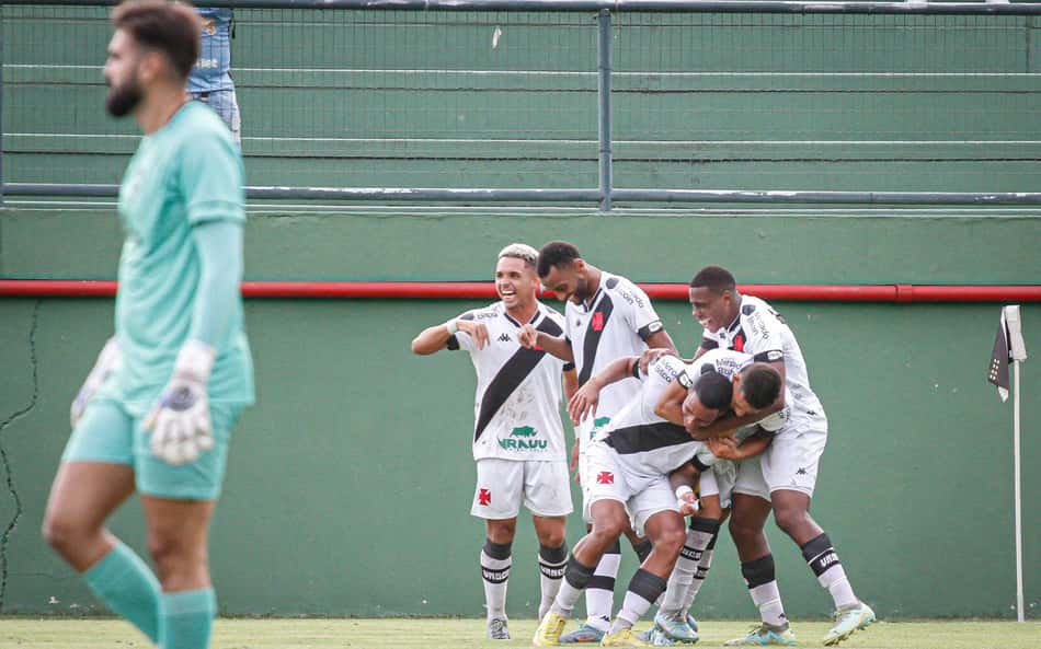 Sub-20: Vasco goleia o Botafogo e segue líder isolado do Campeonato Carioca