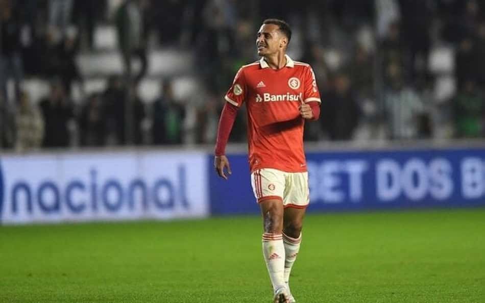 'Juntar os cacos', afirma Alan Patrick depois de revés no Gre-Nal 439