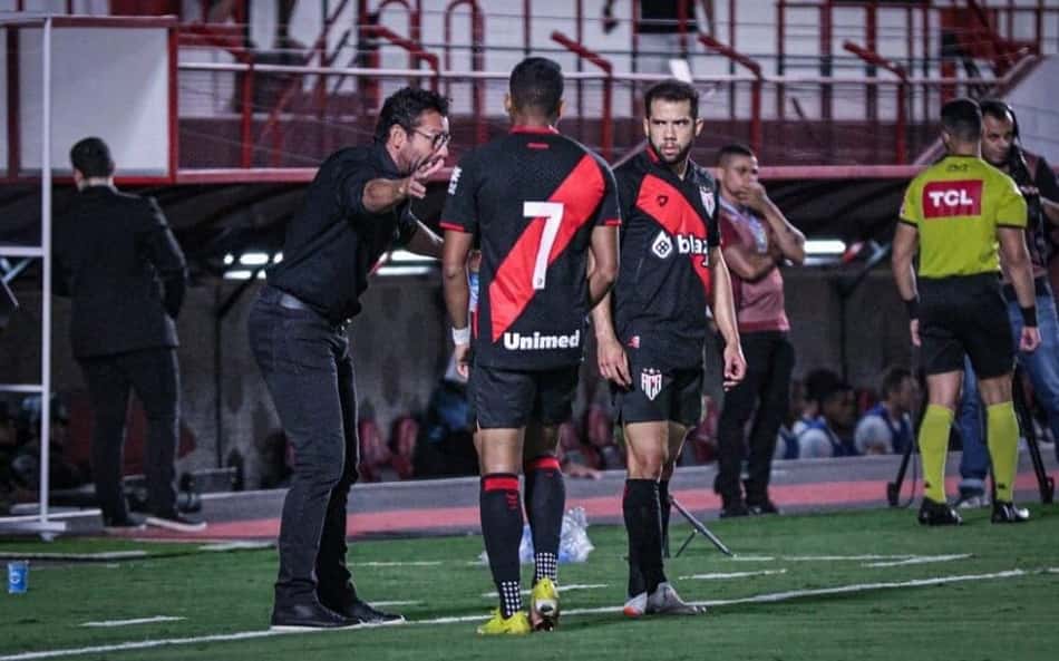 Atlético-GO x Avaí: onde assistir, horário e escalações do jogo pela Série B
