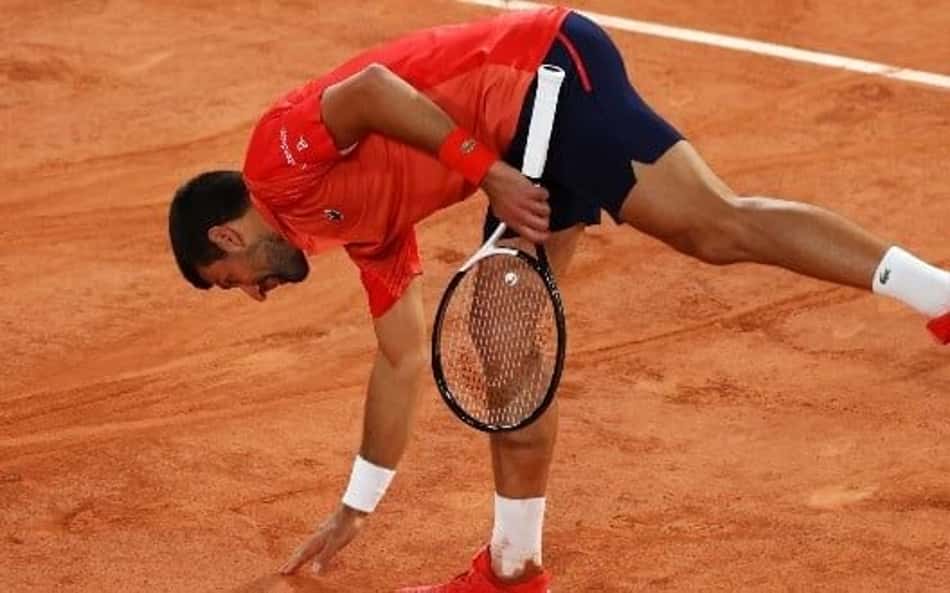 Djokovic supera 1º set insano e dá mais um passo rumo ao sonho em Paris