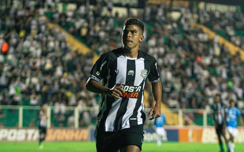 Cesinha celebra vitória do Figueirense diante da Aparecidense e projeta futuro da Série C