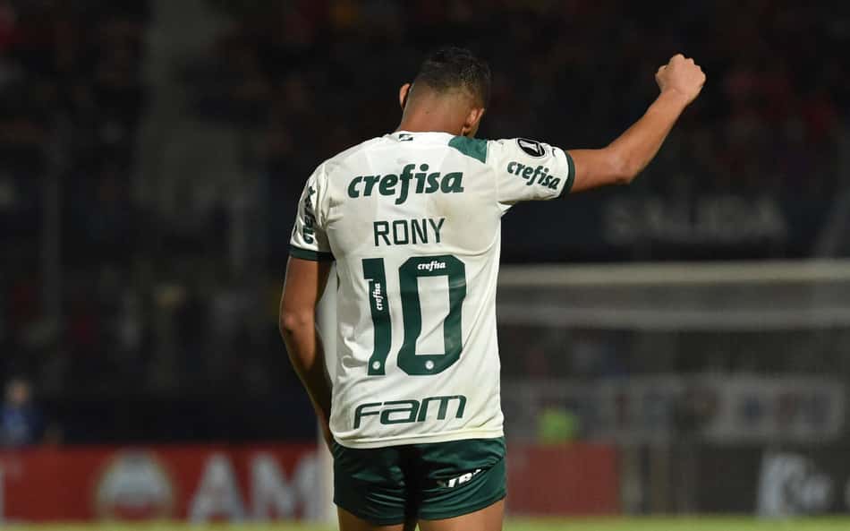 OLHAR DO PORCO: Artilheiro top 10 na Libertadores, Rony afirma: 'Vou seguir lutando pelo meu clube!'