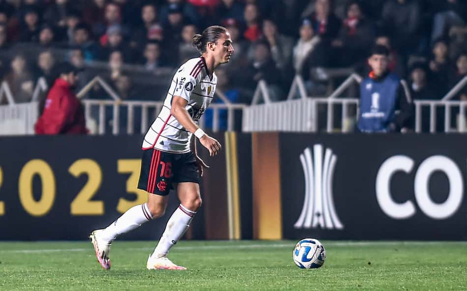Flamengo: Filipe Luís minimiza questão física e aponta erros em time de Sampaoli