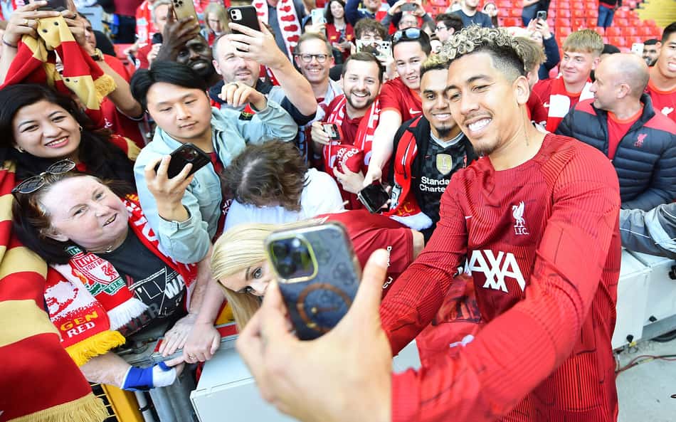 Jornalista da ESPN exalta história de Firmino no Liverpool: 'Artista da bola'