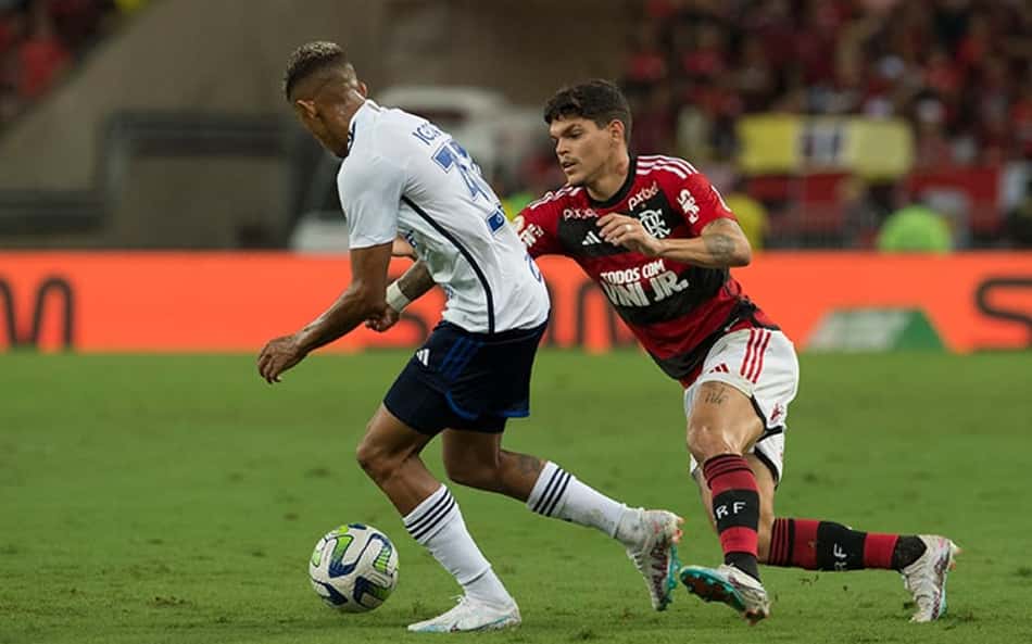 VÍDEO: veja os melhores momentos do empate entre Flamengo e Cruzeiro pelo Brasileiro