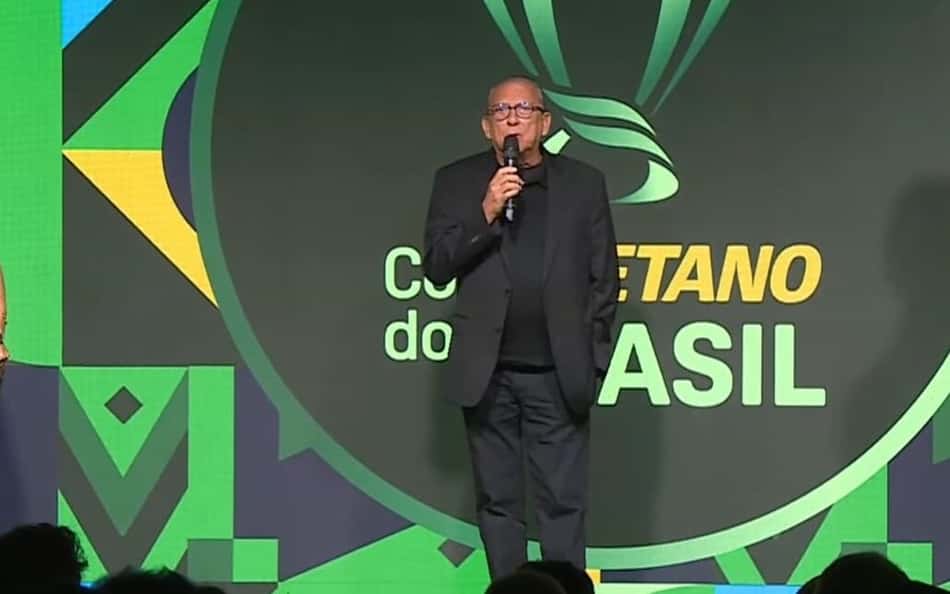 Web brinca com longo discurso de Galvão Bueno no sorteio da Copa do Brasil: 'Virou podcast?'