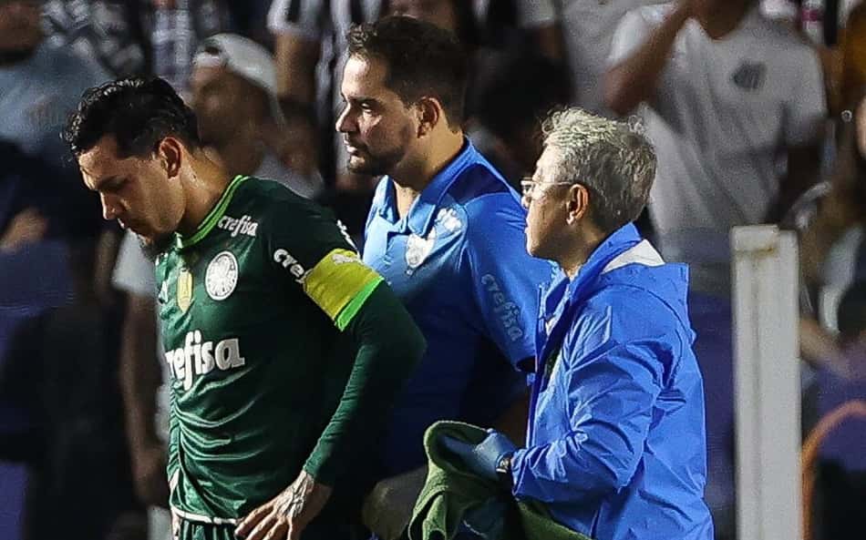 Gómez passa por avaliação no hospital, mas retorna para São Paulo com o Palmeiras