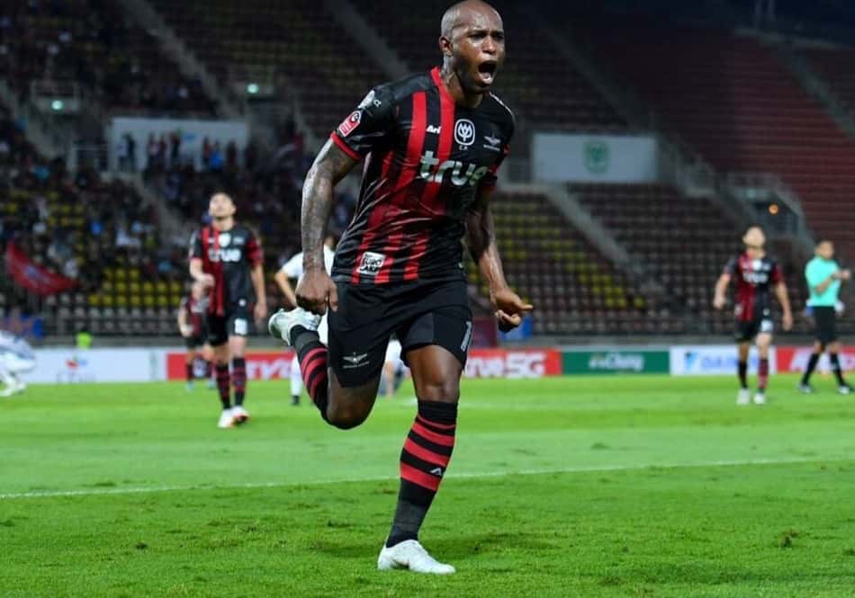 Heberty está confiante no Bangkok United na decisão da Copa da Tailândia