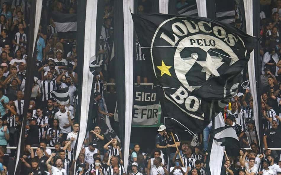 Botafogo x Athletico-PR tem mais de 20 mil ingressos vendidos e setores esgotados; saiba como comprar