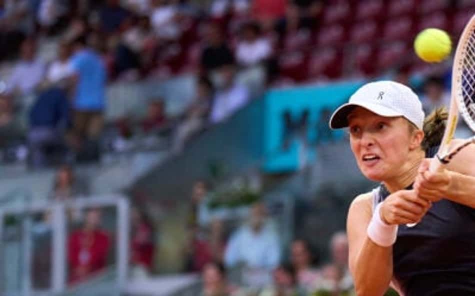 Swiatek domina Kudermetova e vai à final em Madri