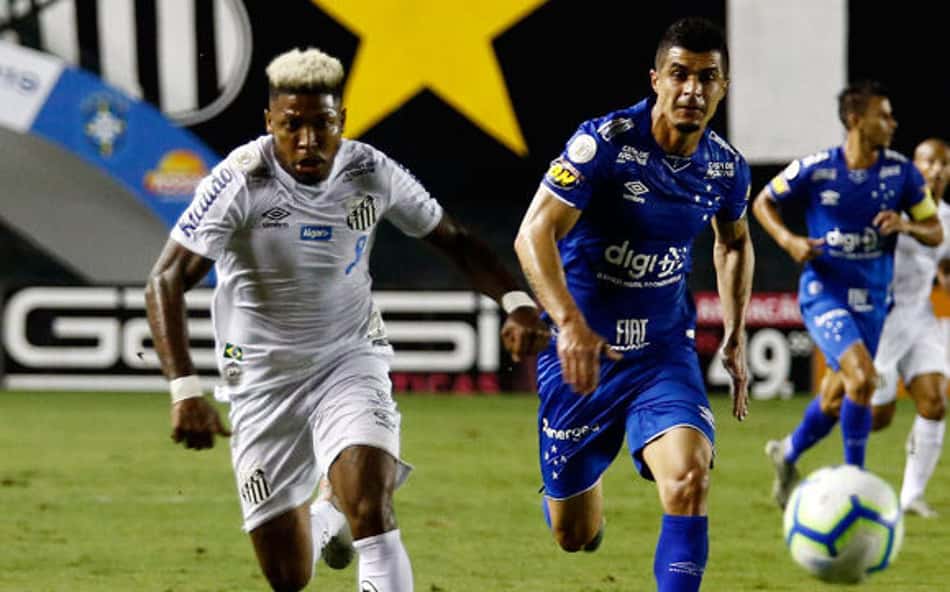 Vitória sobre o Santos pode deixar o Cruzeiro na liderança do Brasileirão