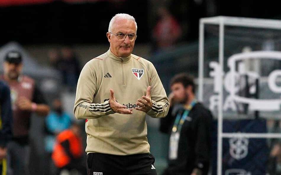 Dorival Júnior evita empolgação e quer São Paulo 'maduro' para sequência do Brasileirão