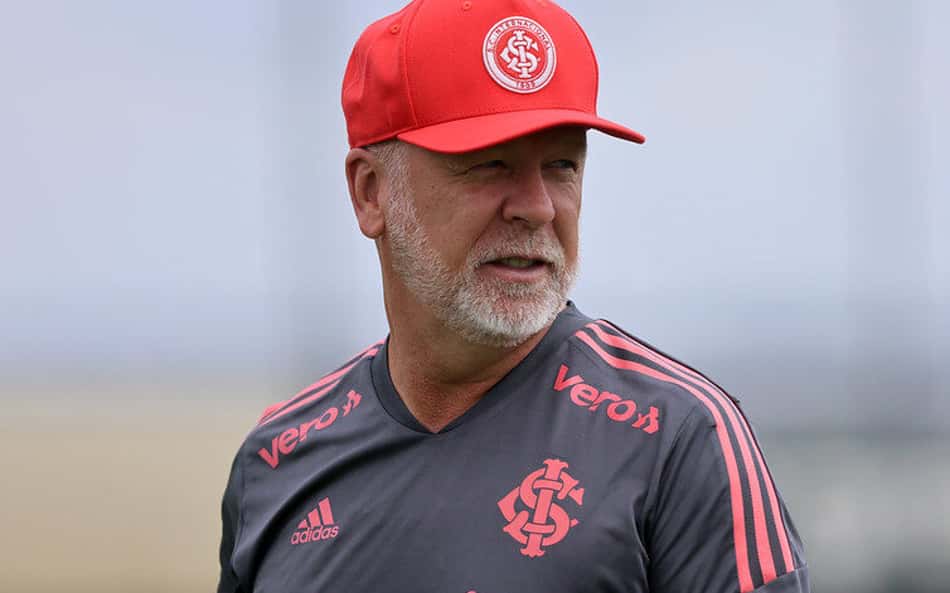 Vice do Internacional garante permanência de Mano Menezes