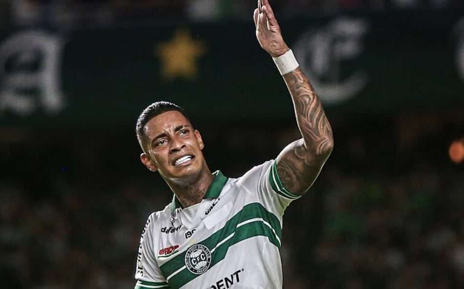 Citados por apostadores, Alef Manga e Jesus Trindade são notificados para depor