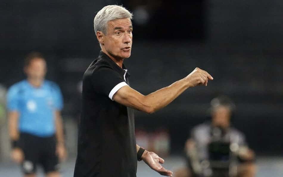 Com novidades, Botafogo está confirmado para a partida contra o Goiás; veja a escalação para o confronto pelo Brasileirão!