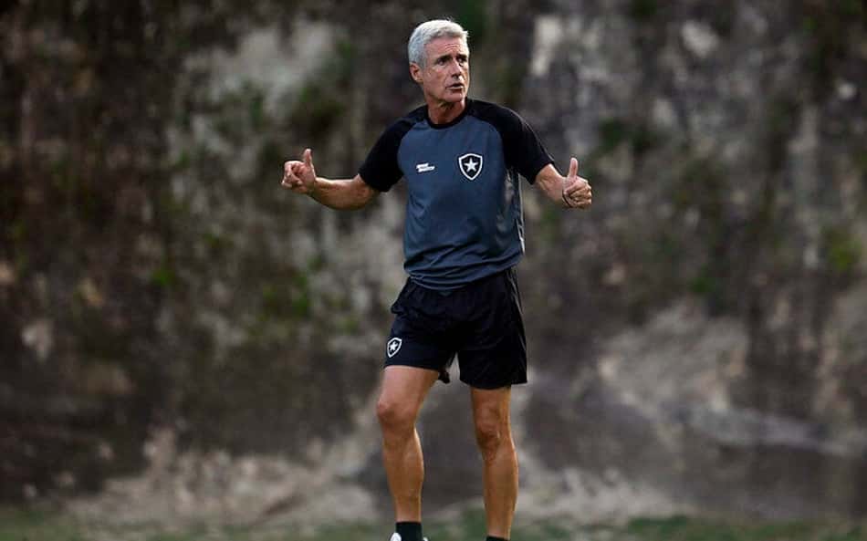 Com retornos importantes, Botafogo divulga relacionados para partida diante do Athletico-PR pela Copa do Brasil