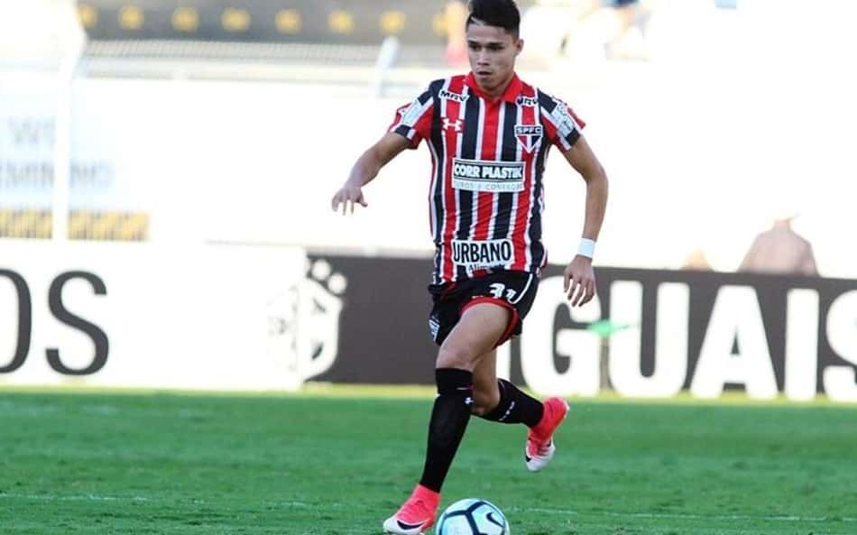 São Paulo pode lucrar quantia milionária com ida de Luiz Araújo ao Flamengo