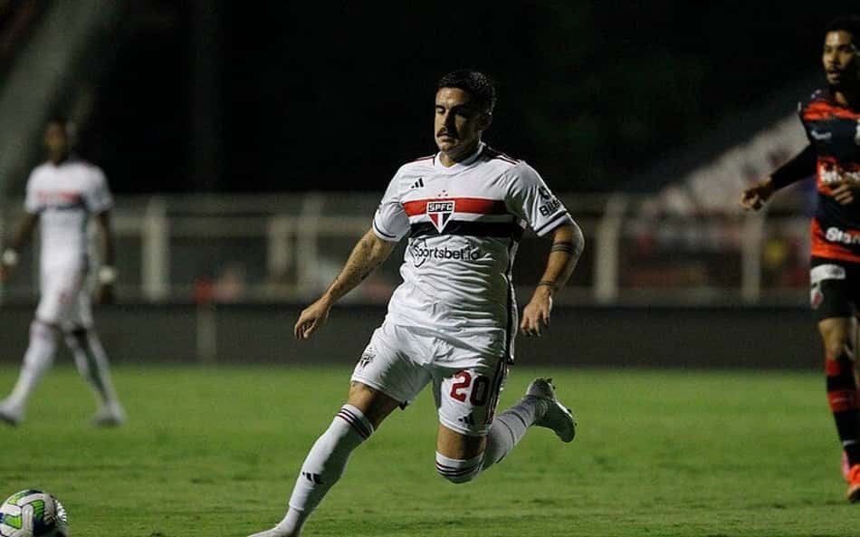 Sob o comando de Dorival Júnior, Gabriel Neves vive sua maior sequência de jogos com a camisa do São Paulo