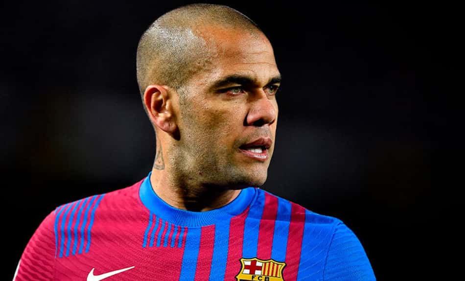 Defesa de Daniel Alves alega 'jogo erótico' em nova investida no processo contra acusação de agressão sexual