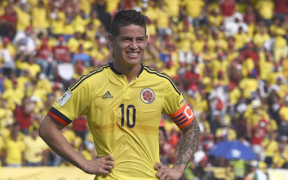 Meia comenta em perfil de James Rodríguez e faz apelo: 'Vá para o Vasco'