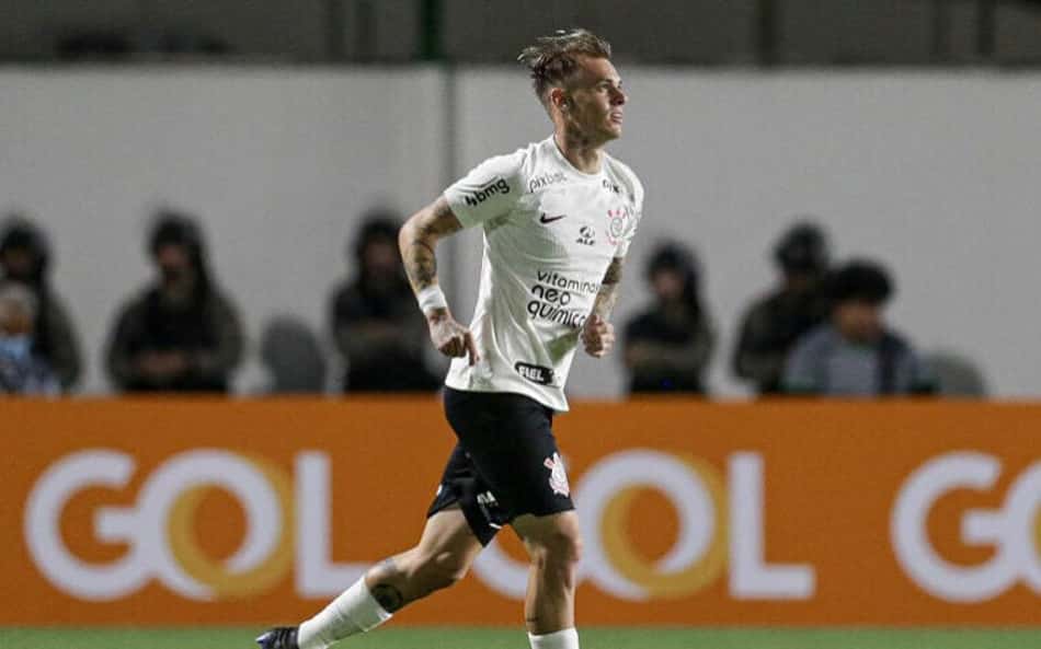 Róger Guedes lamenta gol no fim do Flamengo e vê melhora do Corinthians: 'Fomos muito bem no jogo'