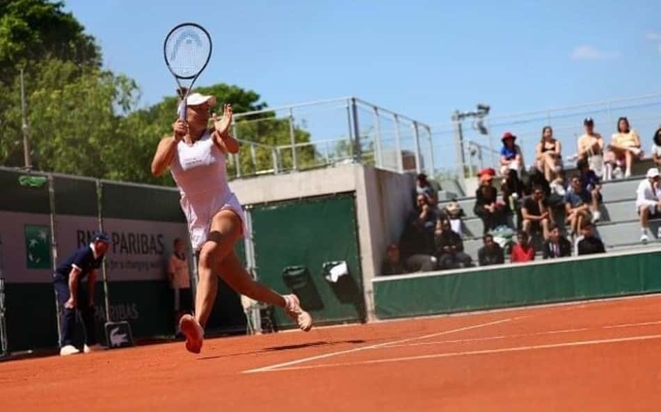 Shymanovich, que treina no Rio de Janeiro, joga neste domingo em Roland Garros. Técnico confiante