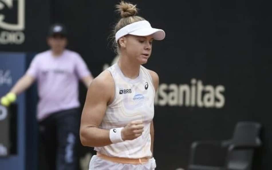Laura Pigossi bate dupla favorita e vai às quartas no WTA de St. Malo, na França