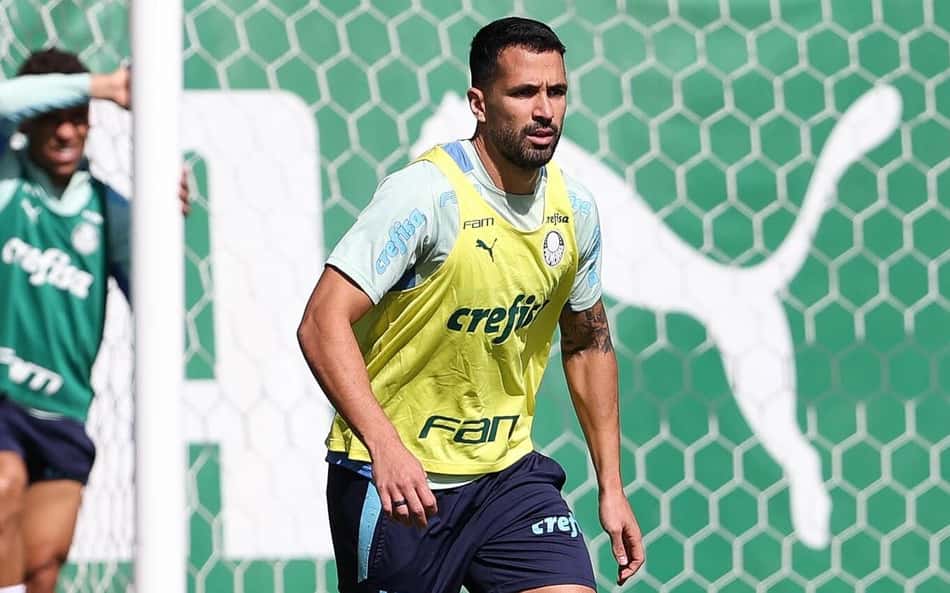 Luan exalta defesa do Palmeiras, elogia Naves e projeta duelo com o Cerro: 'Teremos de ser inteligentes'