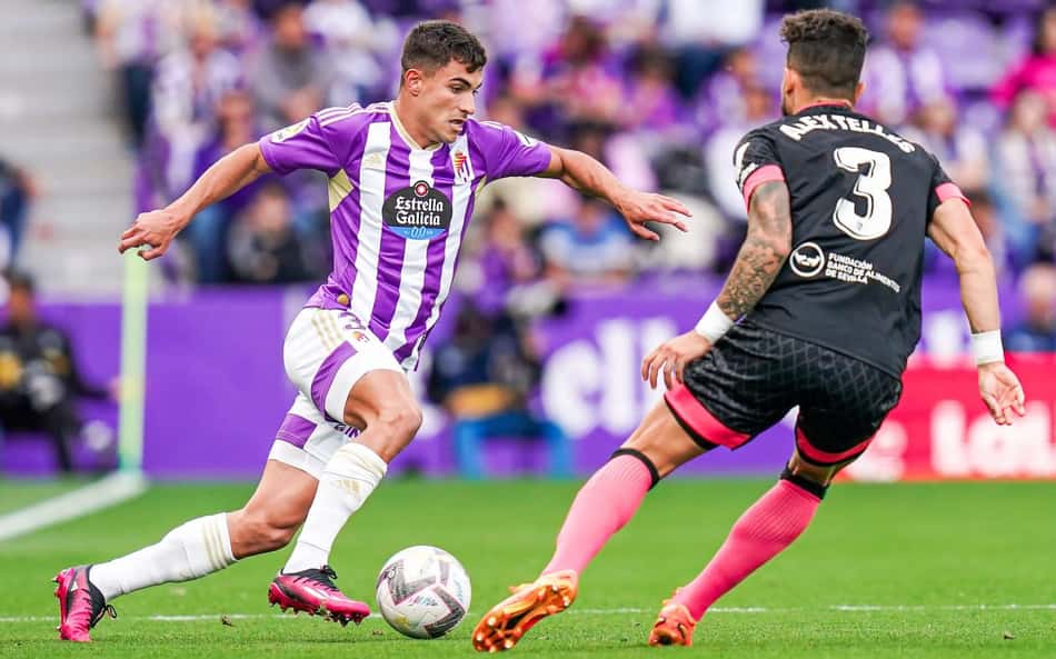 Lucas Rosa projeta decisões para o Valladolid garantir permanência na elite da Espanha