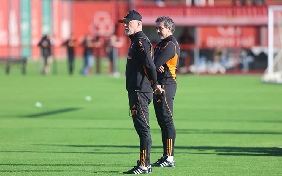 Internacional pode mudar a formação para encarar o Grêmio 