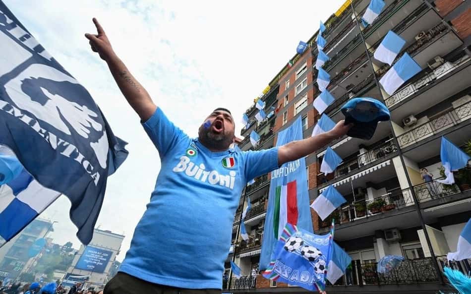 Web explode com conquista do Napoli após 33 anos de tabu de título italiano