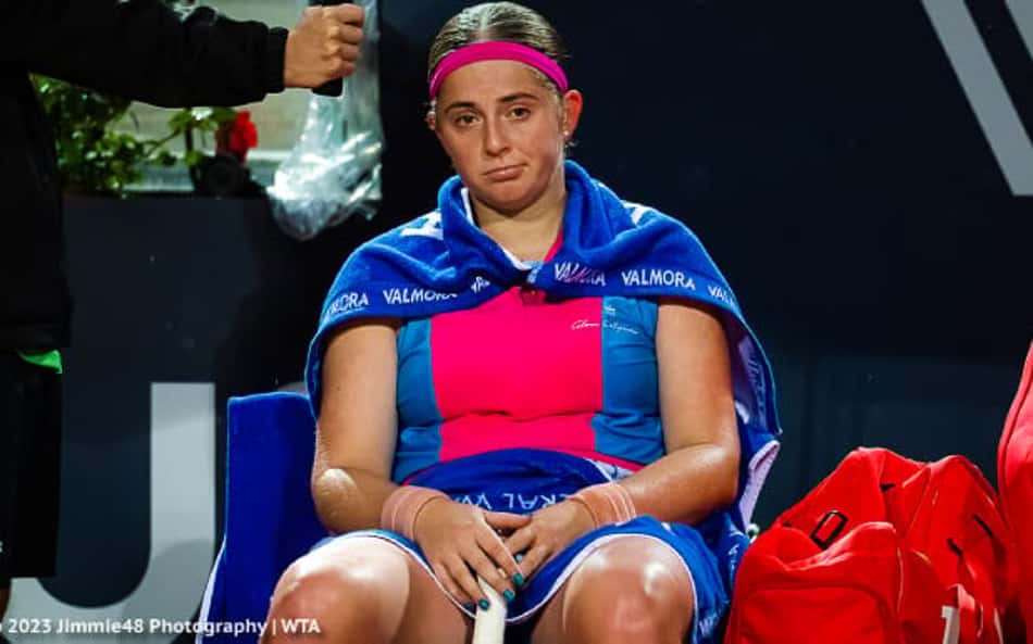 Técnico de Rybakina acusa Ostapenko de insultar sua atleta