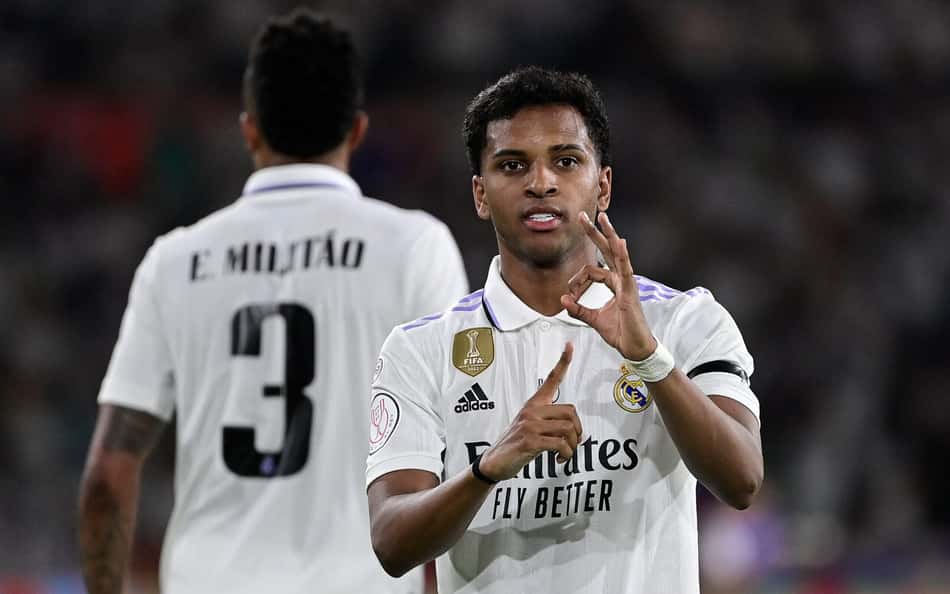Rodrygo viaja com ex-namorada para destino paradisíaco na Espanha, diz jornal