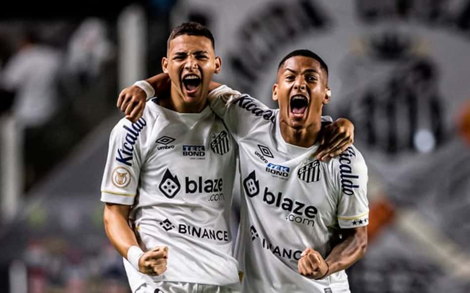 Santos não se abala com 'caso Bauermann' e vence o Bahia pelo Brasileirão com direito ao 1º gol da joia Deivid