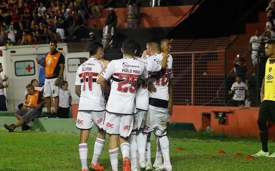 ANÁLISE: São Paulo conta com 'sorte' em vitória contra o Sport, mas ainda precisa melhorar sistema ofensivo