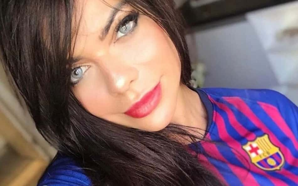 Modelo brasileira revela investidas de Piqué durante casamento com Shakira