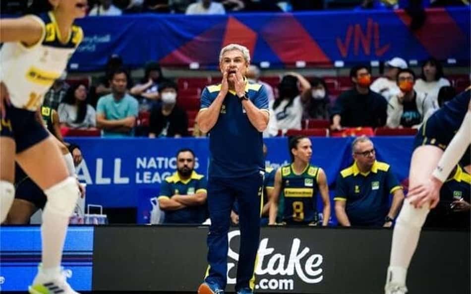 Seleção feminina é superada pela China na Liga das Nações, mas Zé Roberto sai otimista: 'Feliz com o que o time apresentou'