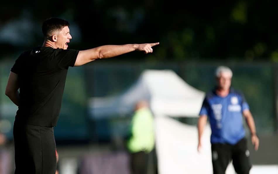 Barbieri acha injusta derrota do Vasco e dispara: 'Fomos infinitamente melhor que o Santos'