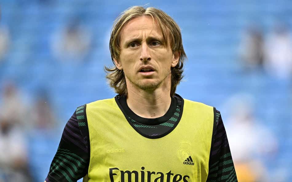 Jornalista revela planos de Modric, do Real Madrid, após proposta da Arábia Saudita